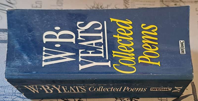 Collected poems - W. B. Yeats (paperback)