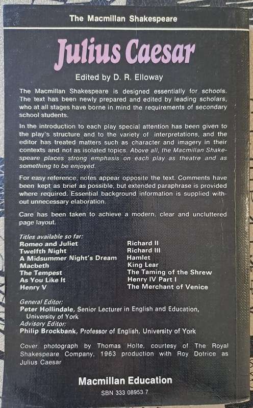 The Macmillan Shakespeare - Julius Caesar (paperback)