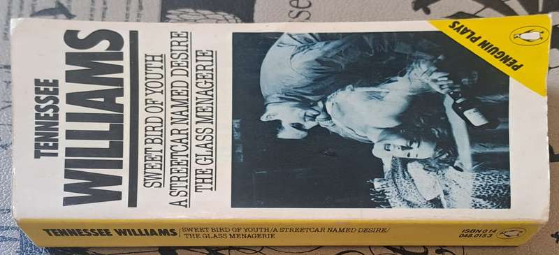 Sweet bird of youth a streetcar named desire the Glass menagerie (paperback)