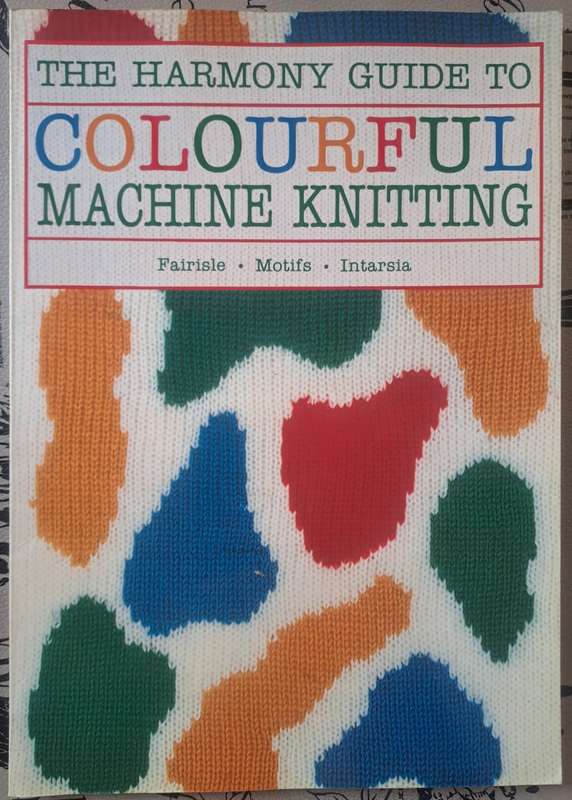 Colourful machine knitting - Barbara Devaney (paperback)