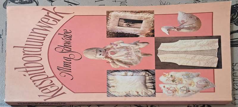 Kerspitborduurwerk - Alma Schwabe (paperback)
