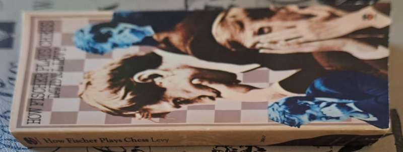 How Fischer plays chess - David N. L. Levy (paperback)
