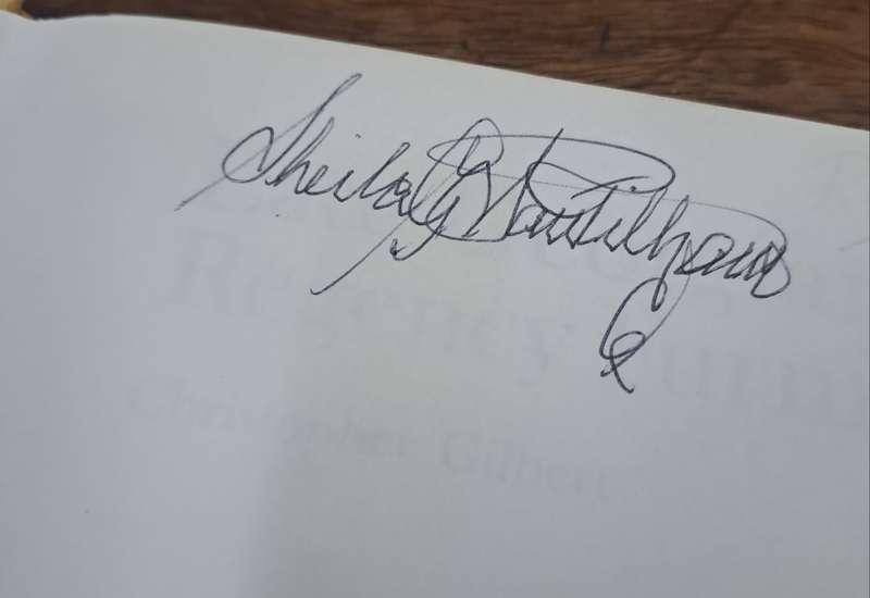 Late Georgian and Regency Furniture - Christopher Gilbert (paperback)