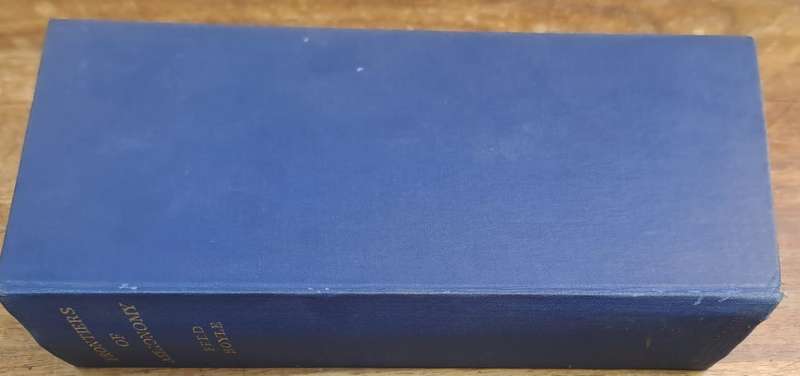 Frontiers of astronomy - Fred Hoyle (hard cover with no dj)