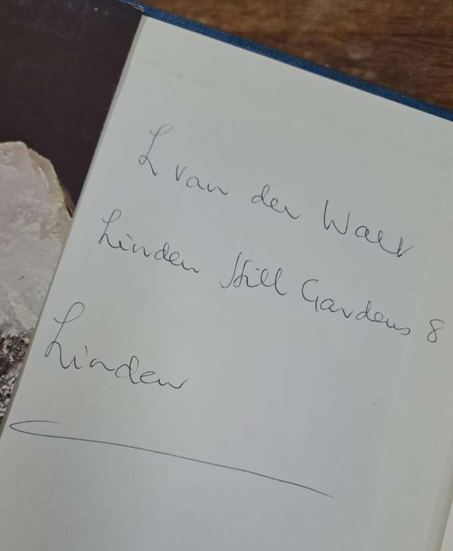 Gems, minerals and rocks in Southern Africa - J. R. Mclver (hard cover with dj)