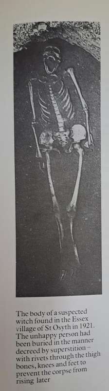 Superstitions - Peter Haining (paperback)