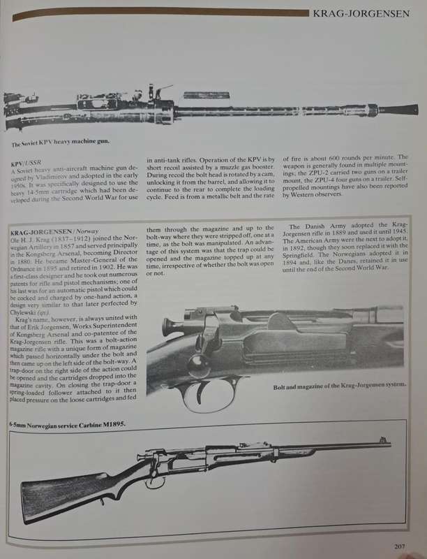 The illustrated encyclopedia of firearms - Ian V. Hogg ( Hard cover with no dj)