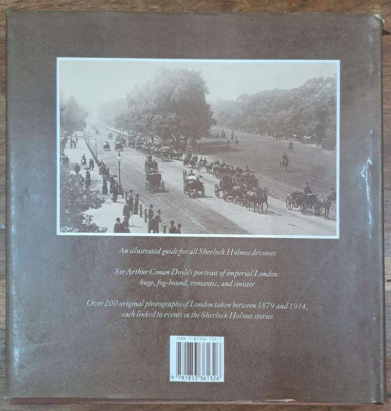 Sherlock Holmes in London - Charles Viney (Hard cover with no dj)