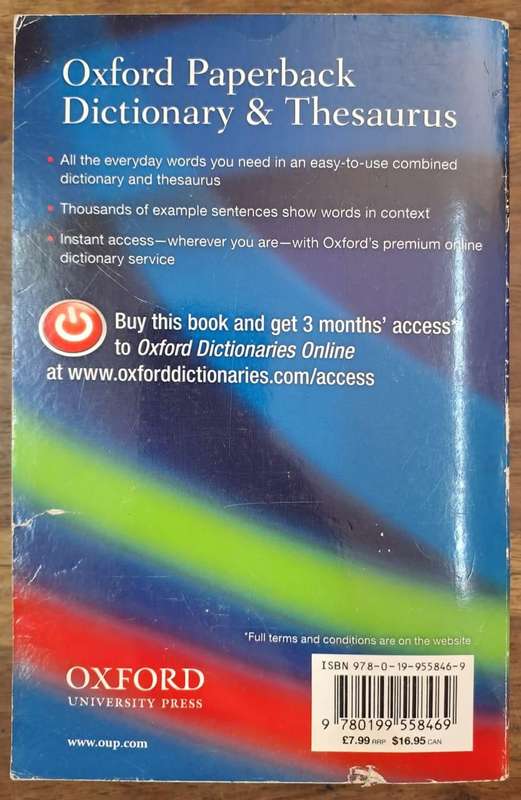Dictionary & Thesaurus - Oxford (paperback)