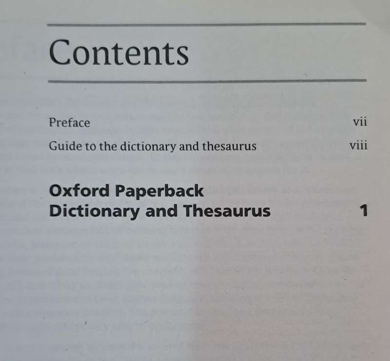 Dictionary & Thesaurus - Oxford (paperback)