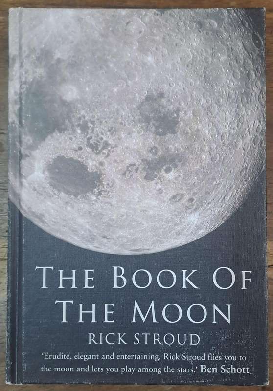 The book of the moon - Rick Stroud (Hard cover)