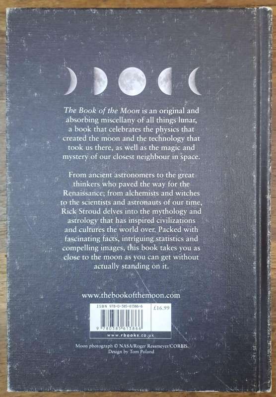 The book of the moon - Rick Stroud (Hard cover)
