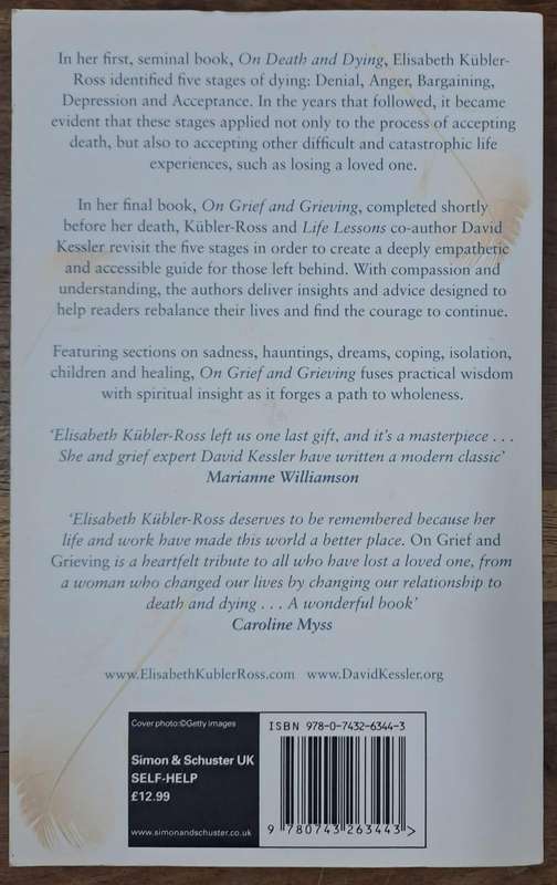 On Grief and Grieving - Elisabeth Kübler-Ross (paperback)