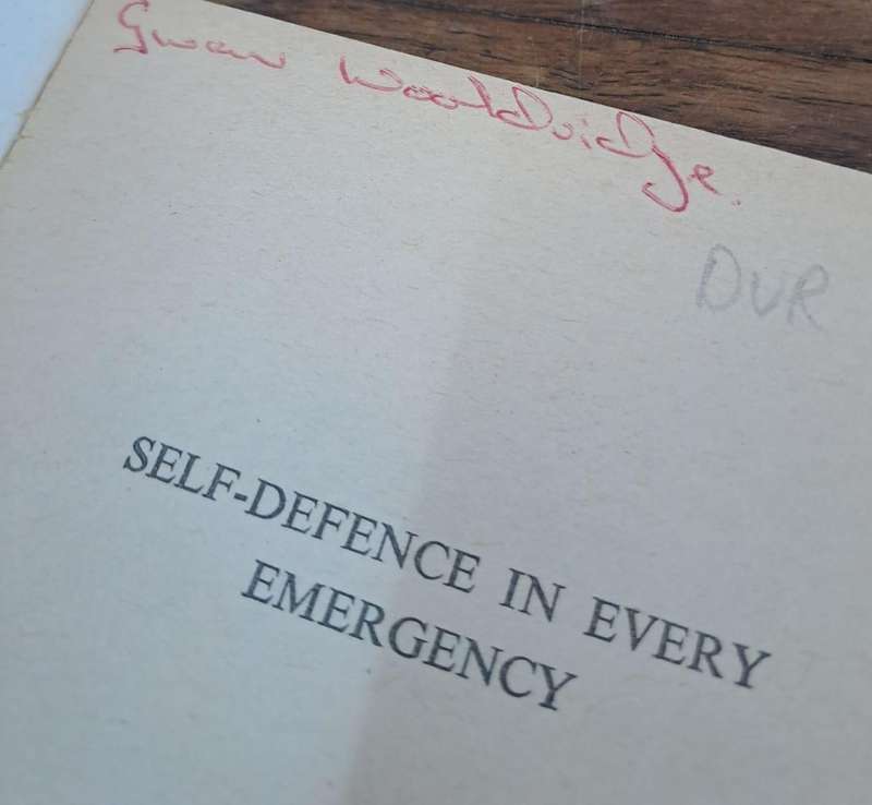 Self-defense in every emergency - Leong Fu (paperback)