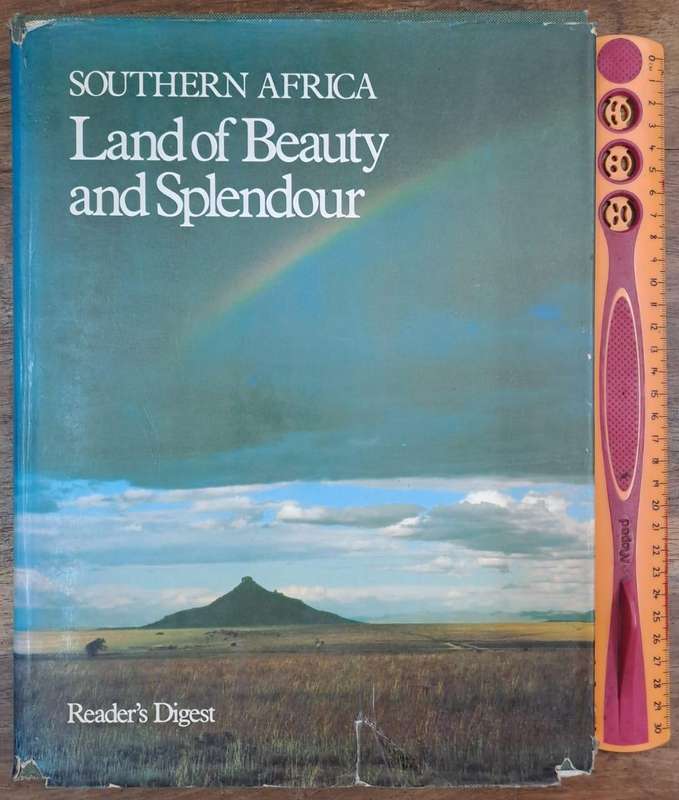 South Africa land of beauty and Splendour - Reader's Digest (Hard cover with dj)