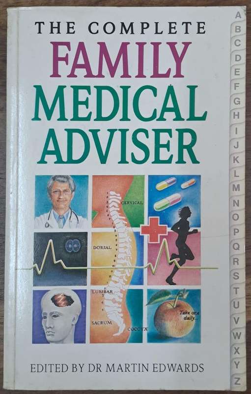 Family medical adviser - Dr Martin Edward's (paperback)