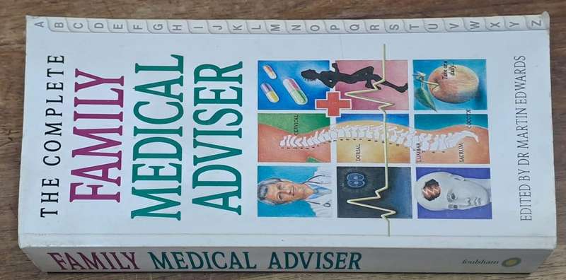 Family medical adviser - Dr Martin Edward's (paperback)