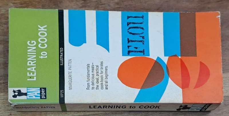 Learning to cook - Marguerite Patten (paperback)