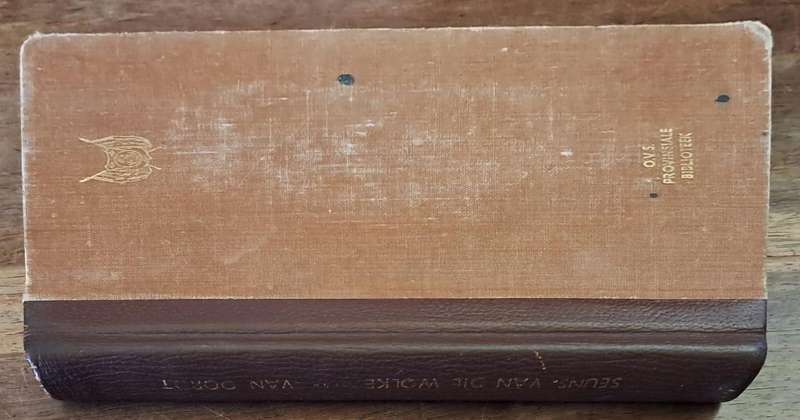 Seuns van die wolke - August van Oordt (Hard cover with no dj)