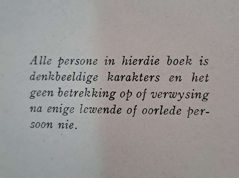Moorhuis - A. J. Van Zyl (Hard cover with no dj)