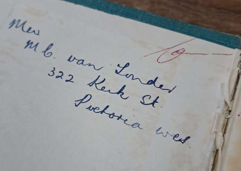 Wat is die mens tog - Fritz en Hendrik von Hörsten (Hard cover with no dj)