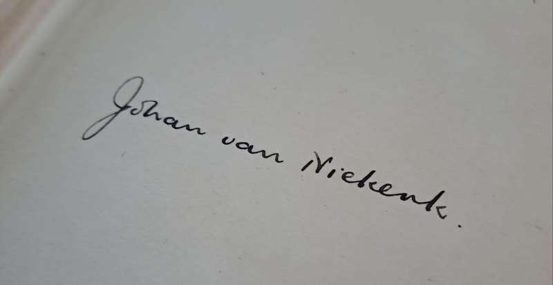 Laat vrugte - C.M. van den Heeven (Hard cover with no dj)