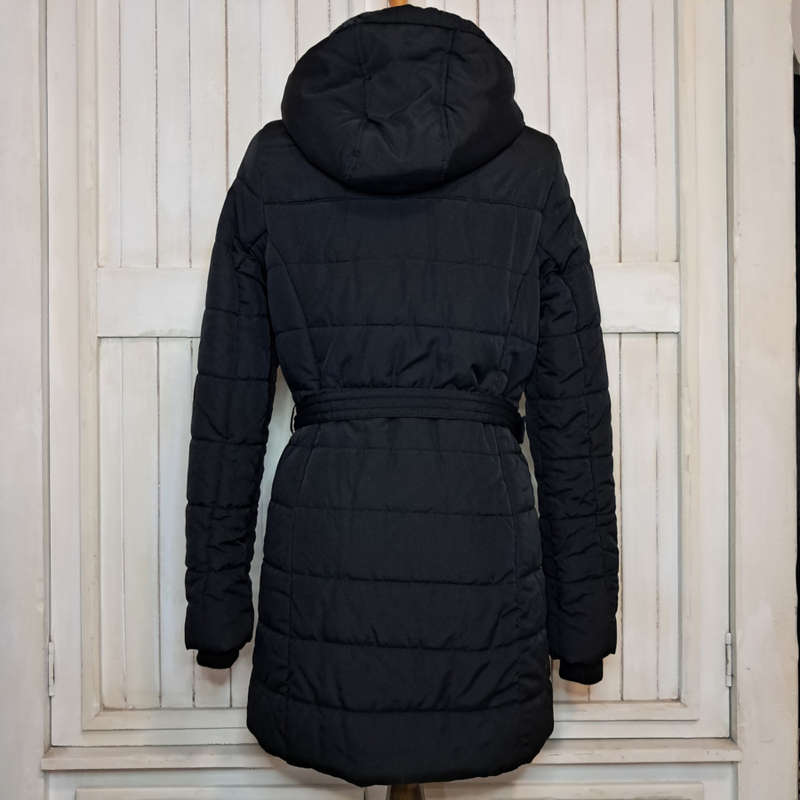 ESMARA LONGER LENGTH PUFFER JACKET - BLACK