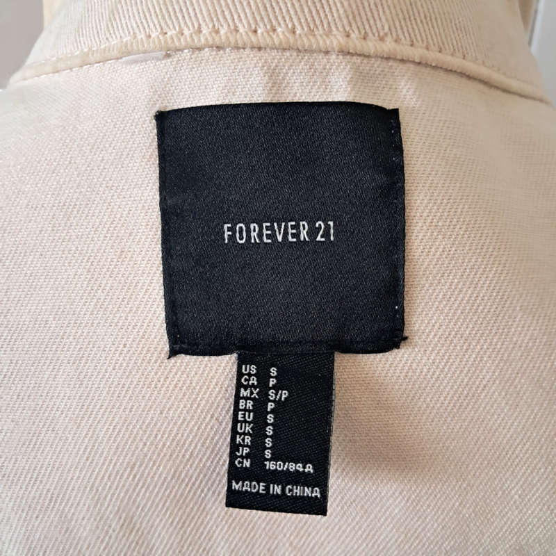 FOREVER 21 DENIM JACKET - CHAMPAGNE CREAM