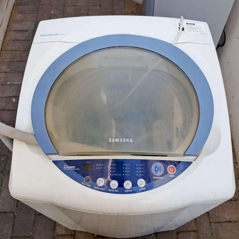 SAMSUNG TOP LOADER WASHING MACHINE