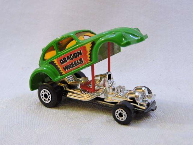 Matchbox VOLKSWAGEN VW BEETLE Dragon Wheels Superfast 43 Mint in Box ( Green ) Like Hot Wheels