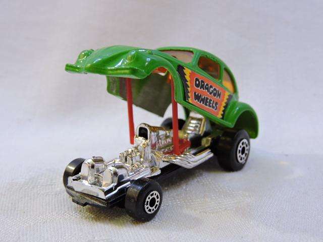 Matchbox VOLKSWAGEN VW BEETLE Dragon Wheels Superfast 43 Mint in Box ( Green ) Like Hot Wheels