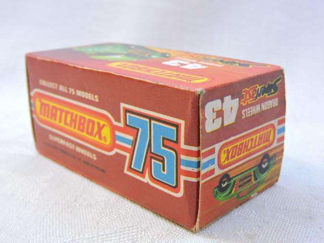 Matchbox VOLKSWAGEN VW BEETLE Dragon Wheels Superfast 43 Mint in Box ( Green ) Like Hot Wheels