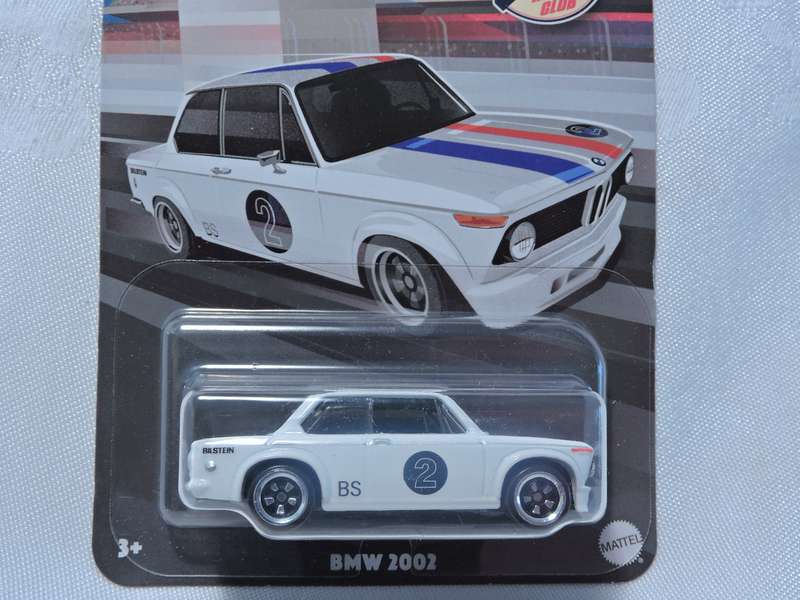 Hot Wheels BMW 2002 ( White #2 ) 3/6 Vintage Racing Club