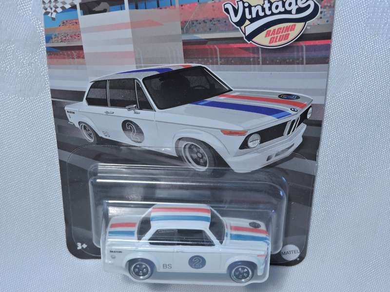 Hot Wheels BMW 2002 ( White #2 ) 3/6 Vintage Racing Club