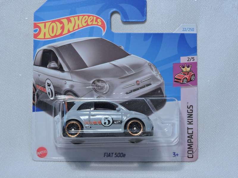Hot Wheels FIAT 500 ( Grey #5 ) Compact Kings Short Card .