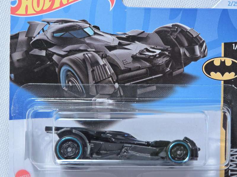 Hot Wheels Batman Batmobile ( Black  ) Short Card