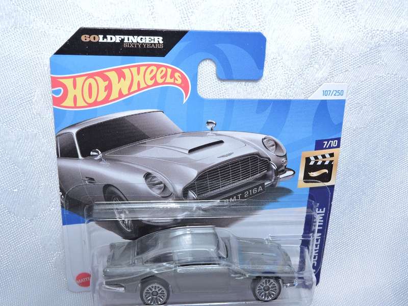 Hot Wheels ASTON MARTIN DB5 ( Silver ) James Bond 007 Goldfinger  Short Card