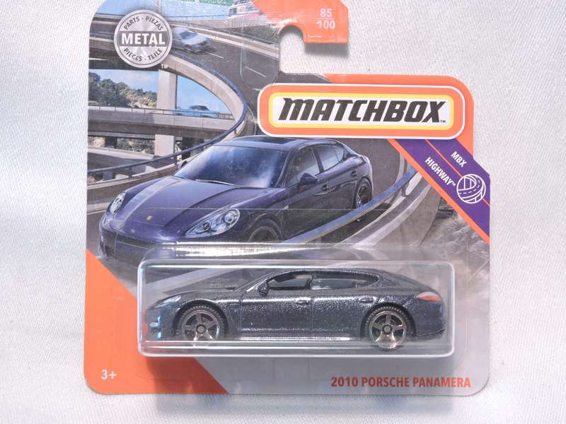 Matchbox PORSCHE PANAMERA  ( Gun metal Grey )  Like Hot Wheels