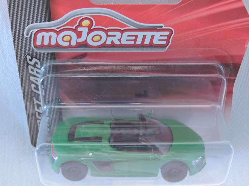 Majorette AUDI R8 CABRIOLET ( Green )  Like Hot Wheels