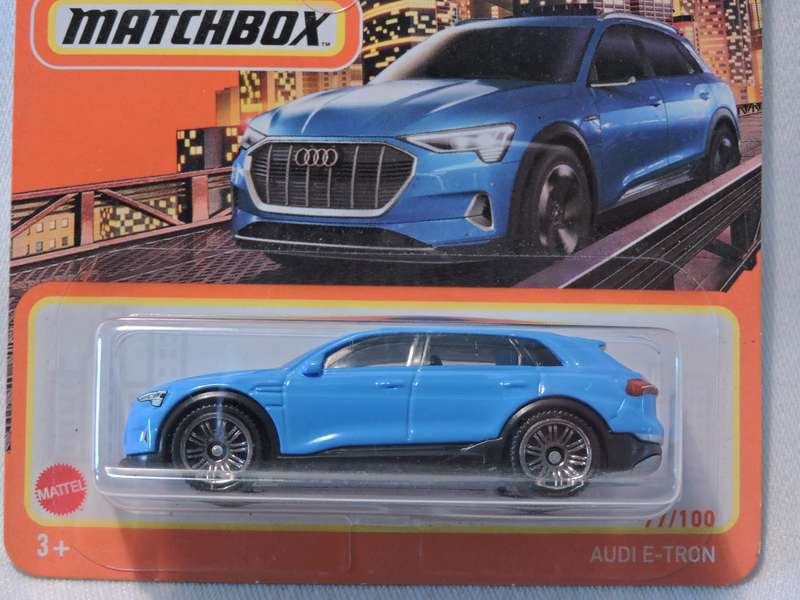 Matchbox AUDI E-TRON ( Blue )  Like Hot Wheels