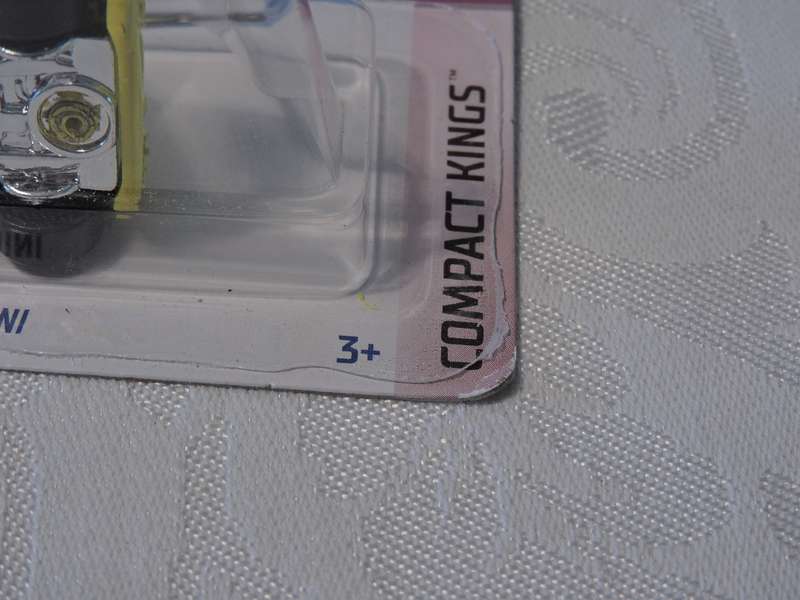 Hot Wheels MORRIS MINI  ( Yellow #7 )  TREASURE HUNT