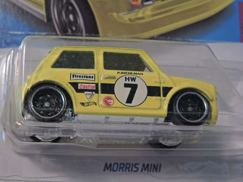 Hot Wheels MORRIS MINI  ( Yellow #7 )  TREASURE HUNT