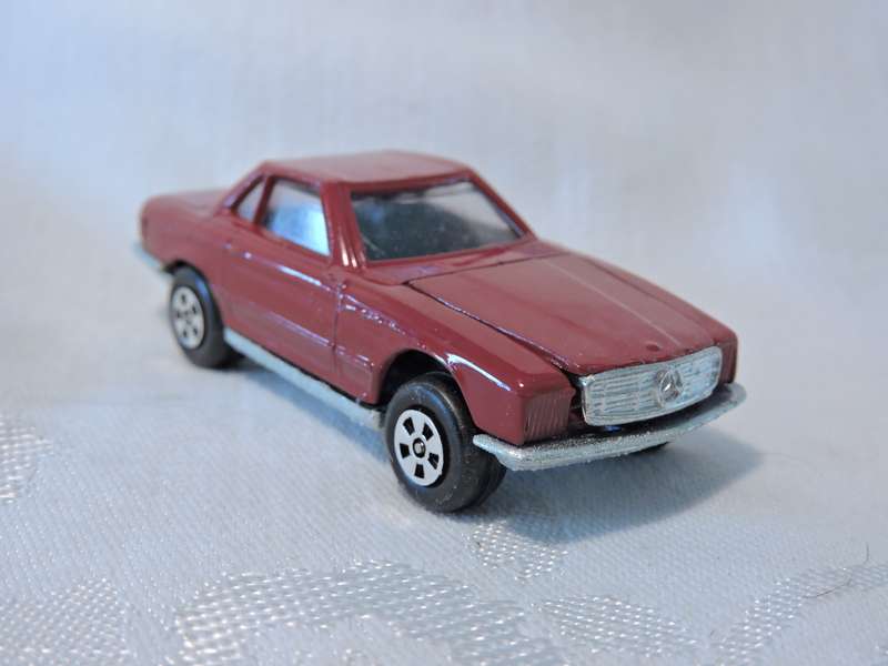 Lintoy MERCEDES BENZ 350SL ( Red ) MINT IN BOX  like Hot Wheels