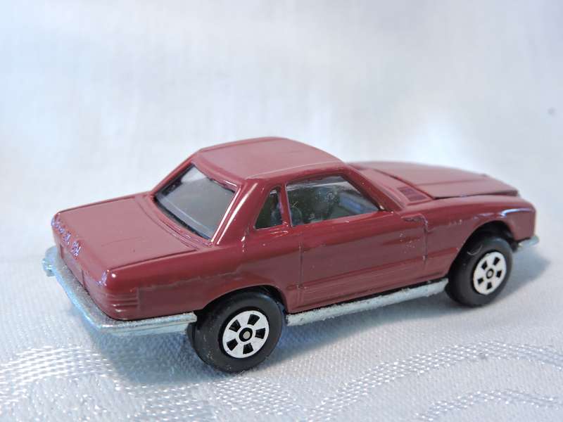 Lintoy MERCEDES BENZ 350SL ( Red ) MINT IN BOX  like Hot Wheels