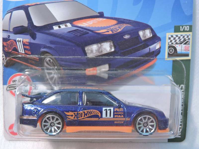 Hot Wheels  FORD SIERRA COSWORTH  ( Blue #11 )