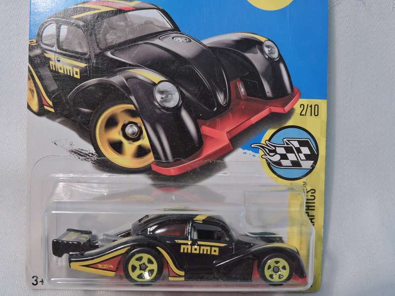 Hot Wheels  VW VOLKSWAGEN BEETLE KAFER RACER ( Gloss black MOMO )