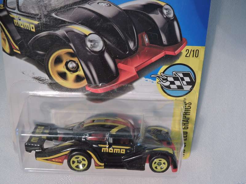 Hot Wheels  VW VOLKSWAGEN BEETLE KAFER RACER ( Gloss black MOMO )