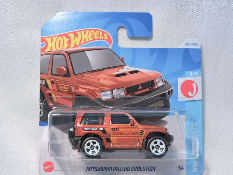 Hot Wheels MITSUBISHI PAJERO EVOLUTION ( Bronze)