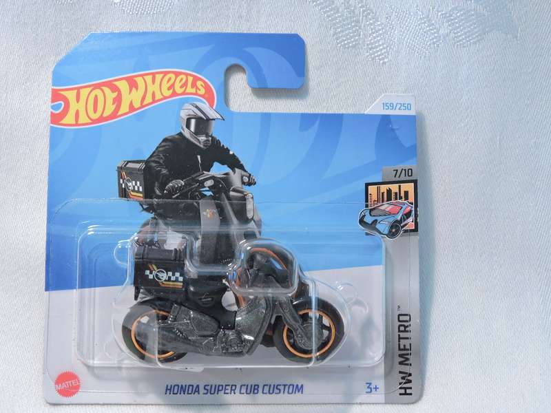 Hot Wheels HONDA SUPER CUB CUSTOM Scooter Motorbike Motorcycle ( Black )  TREASURE HUNT