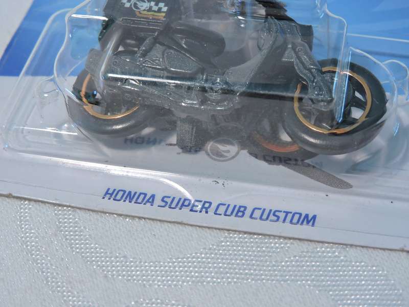 Hot Wheels HONDA SUPER CUB CUSTOM Scooter Motorbike Motorcycle ( Black )  TREASURE HUNT